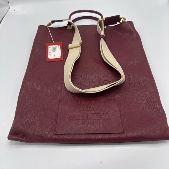 NWT VALENTINO  Burgundy Grained-Leather Tote Bag/ Crossbody - Picture 12 of 16